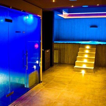 Ambruosi Village Resort & Spa Massignano エクステリア 写真