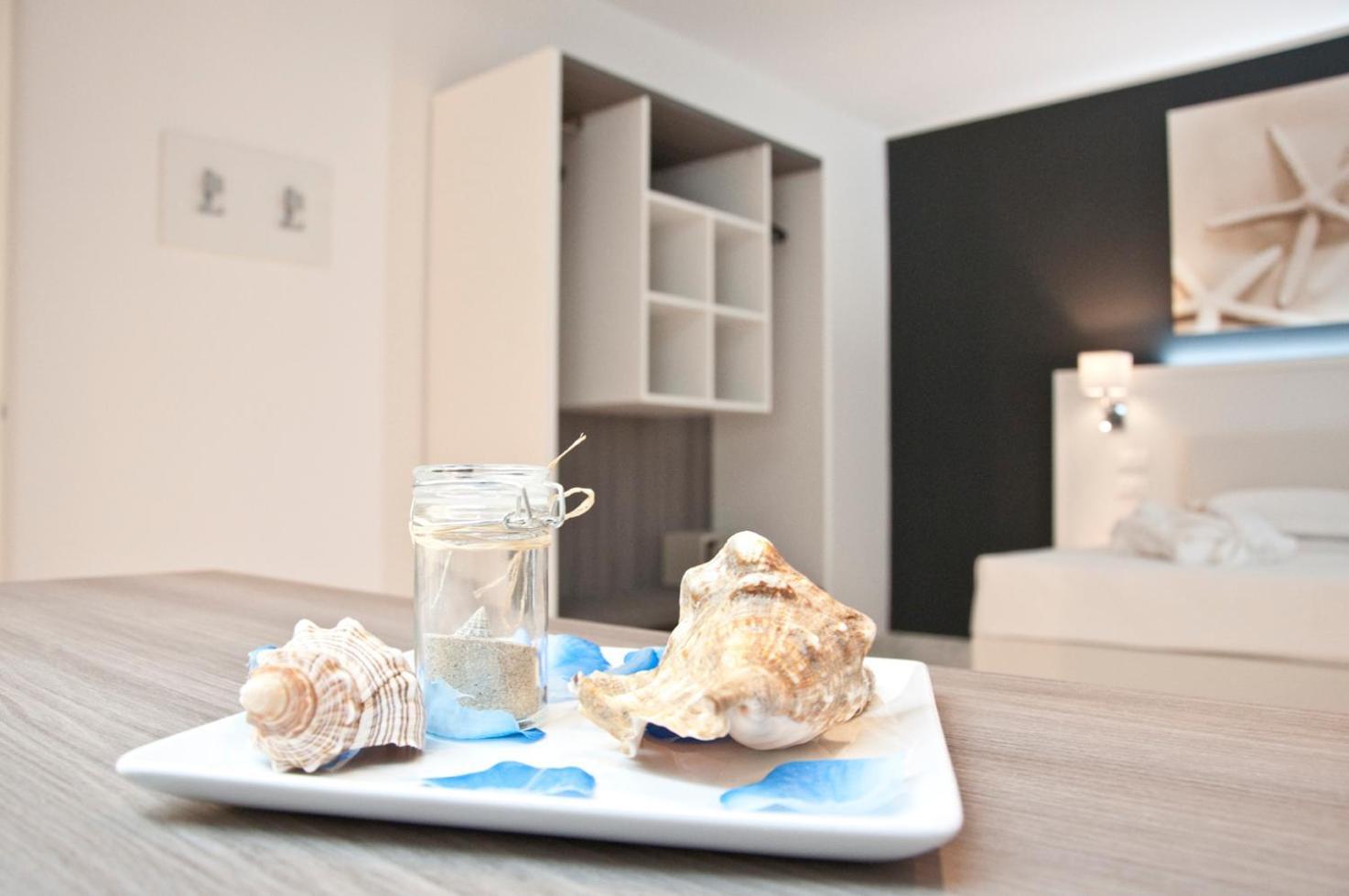 Ambruosi Village Resort & Spa Massignano エクステリア 写真