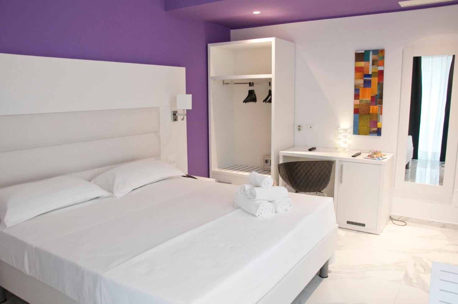 Ambruosi Village Resort & Spa Massignano エクステリア 写真