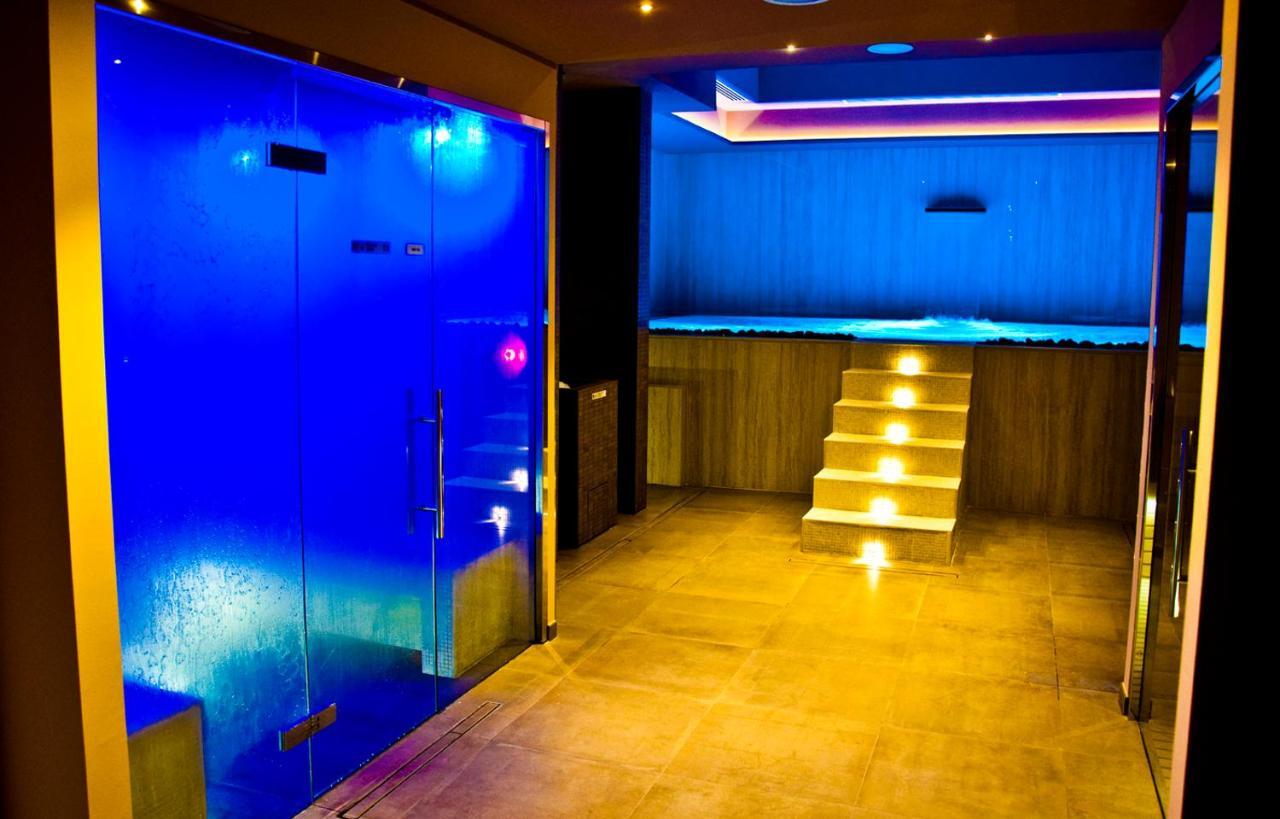 Ambruosi Village Resort & Spa Massignano エクステリア 写真