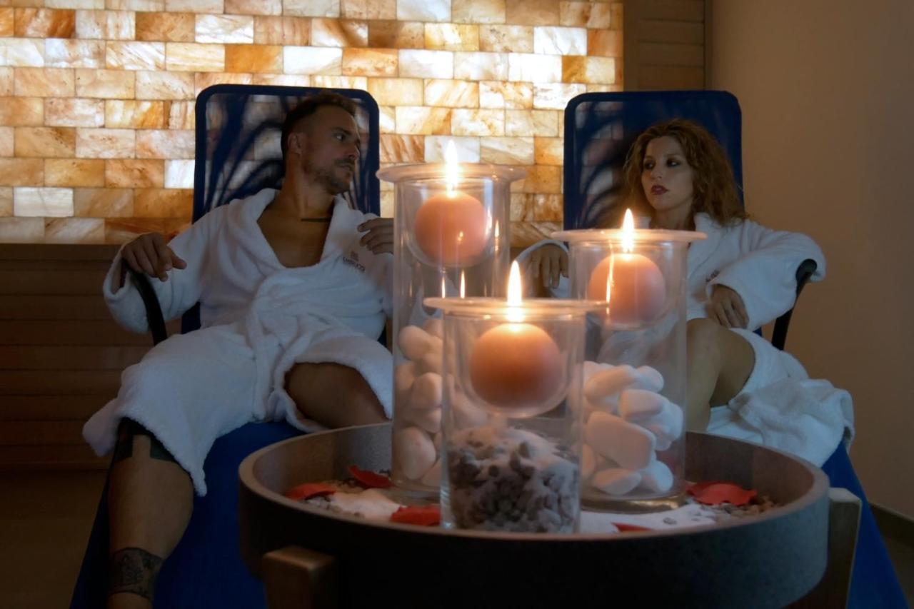 Ambruosi Village Resort & Spa Massignano エクステリア 写真